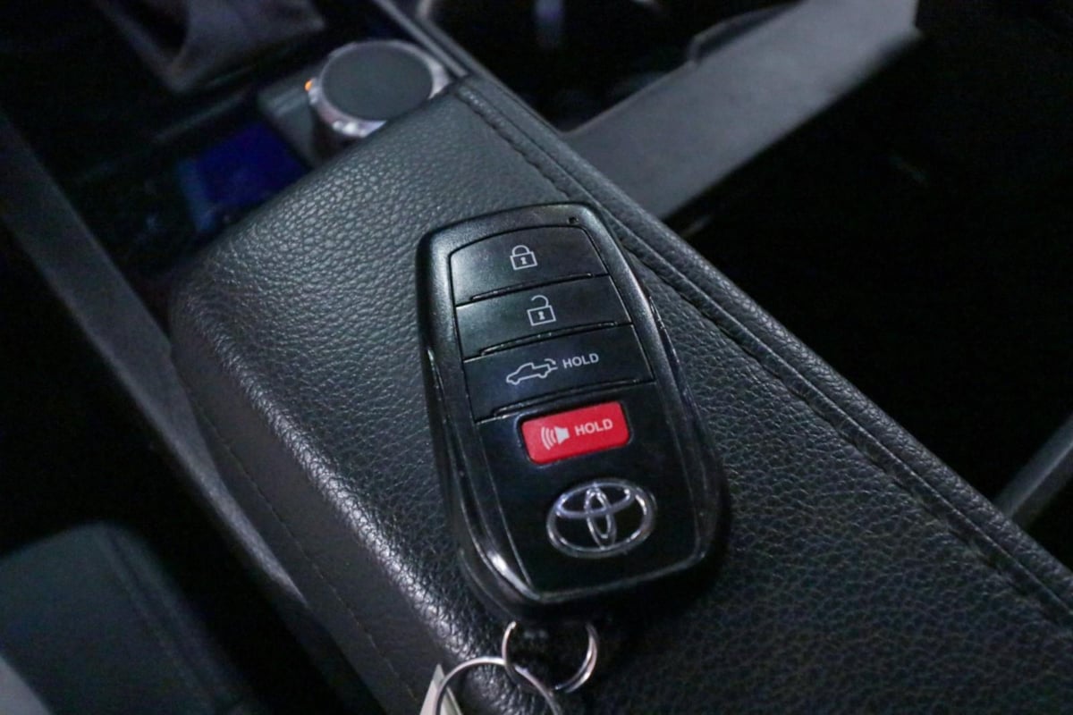 2022 Toyota Tundra SR5 CrewMax photo 19
