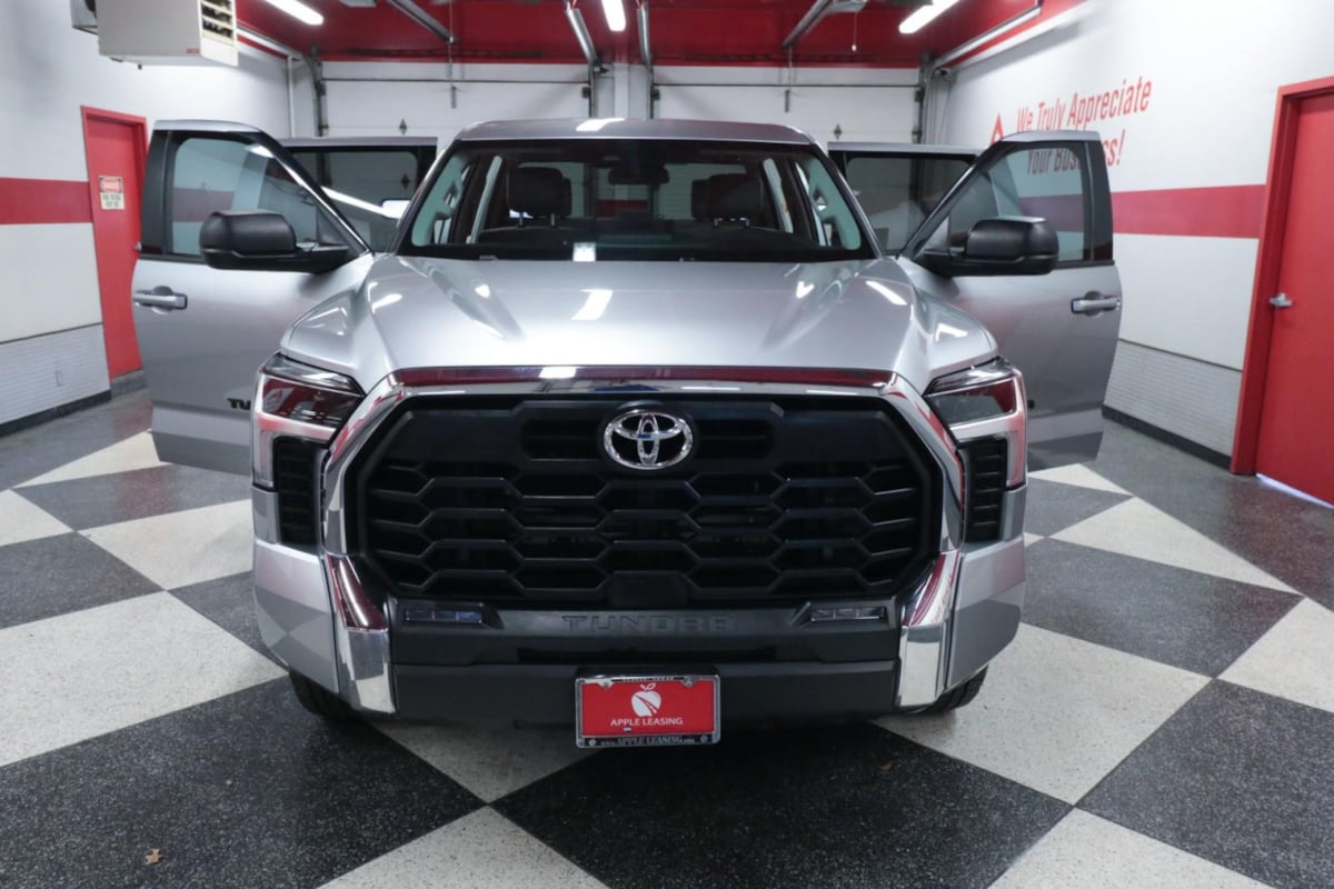 2022 Toyota Tundra SR5 CrewMax photo 22