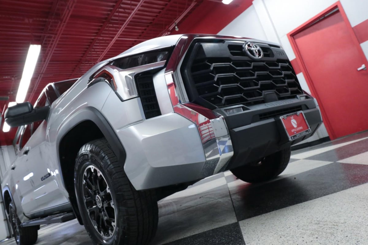 2022 Toyota Tundra SR5 CrewMax photo 27