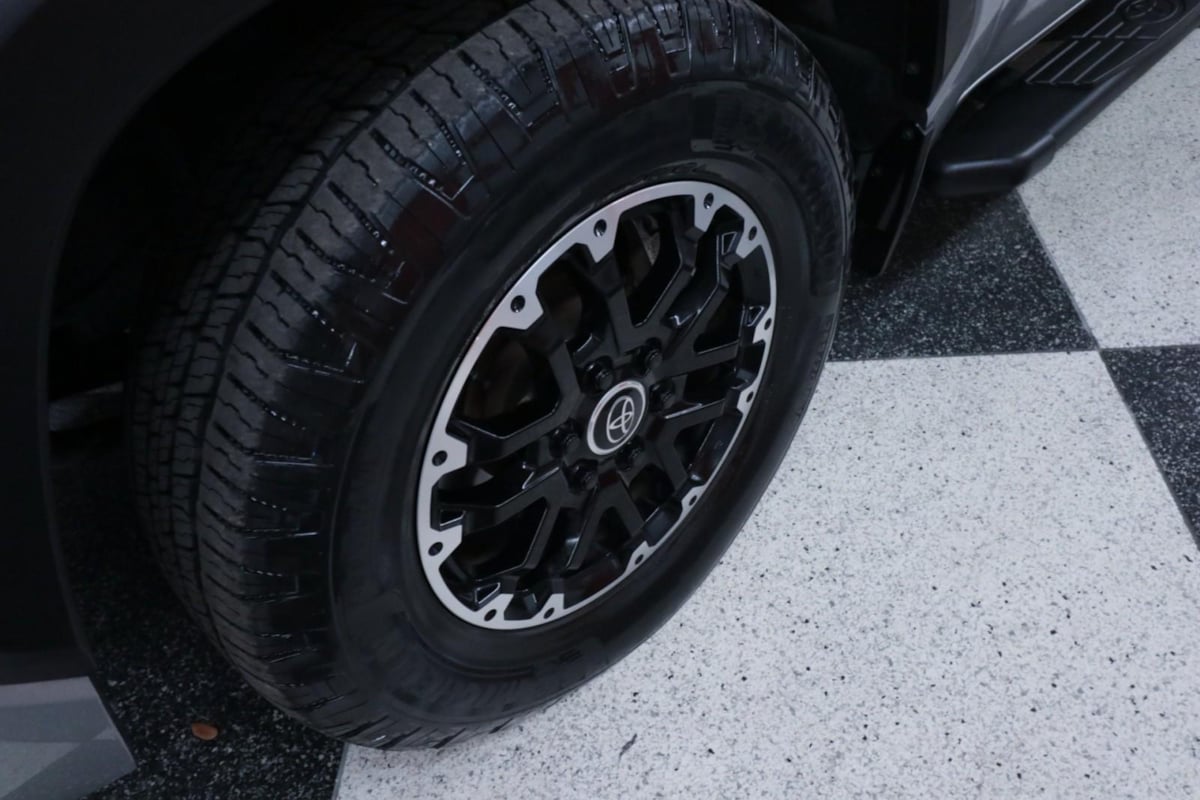 2022 Toyota Tundra SR5 CrewMax photo 30