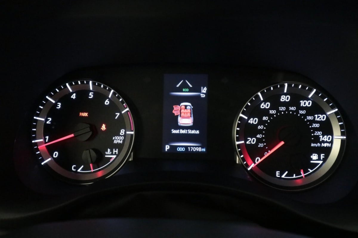 2022 Toyota Highlander L photo 14