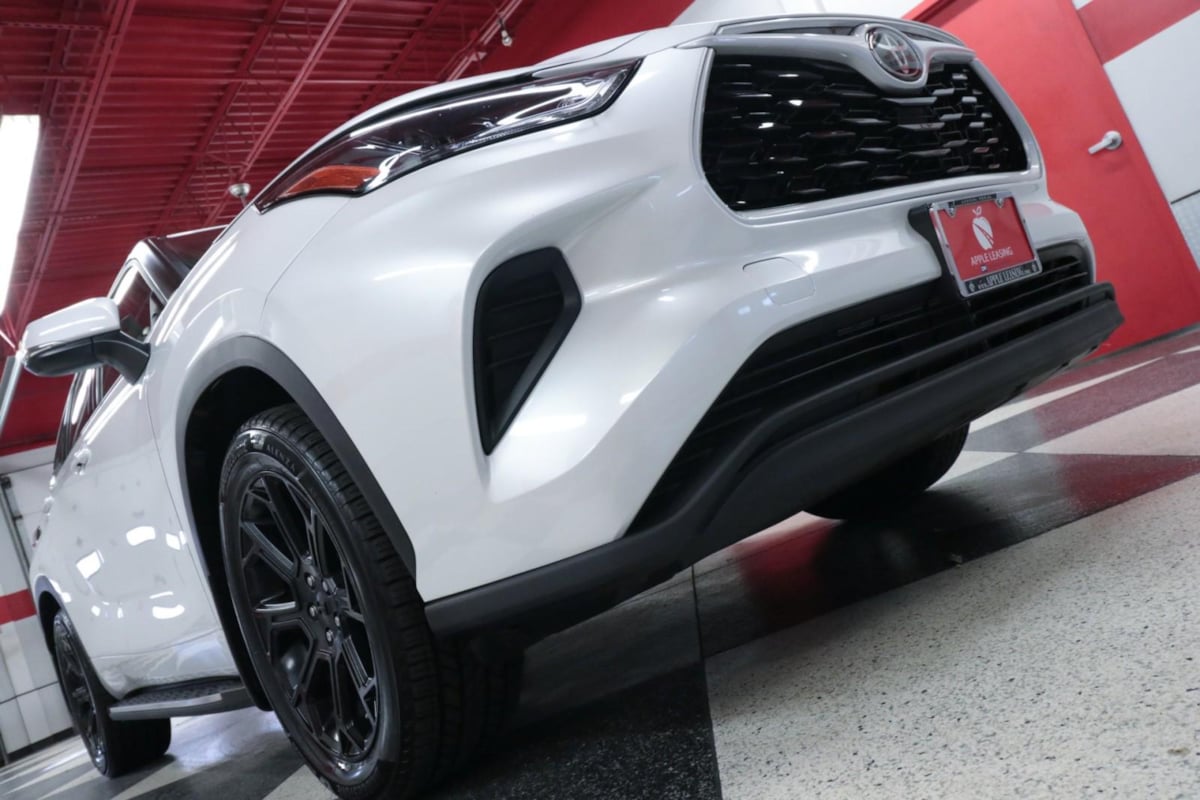 2022 Toyota Highlander L photo 26