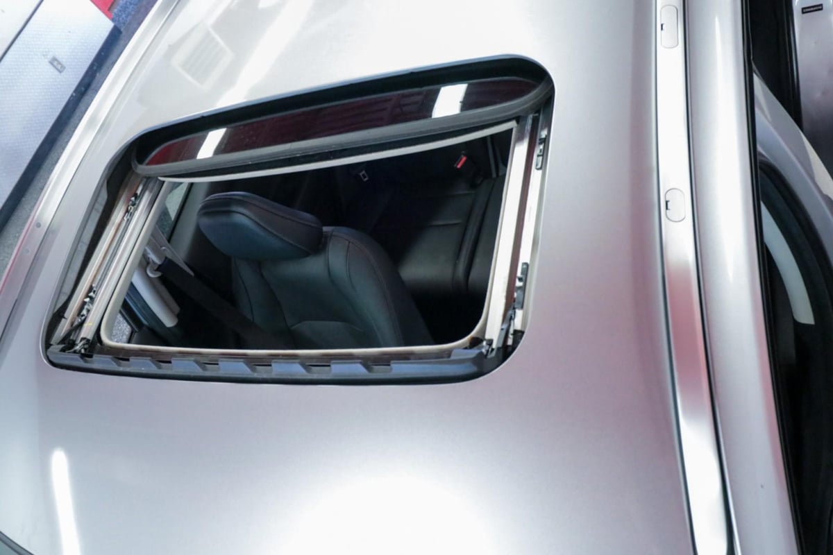 2020 Honda HR-V Touring photo 9