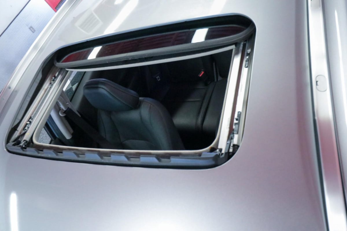 2020 Honda HR-V Touring photo 10