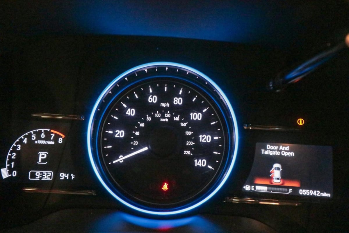 2020 Honda HR-V Touring photo 12
