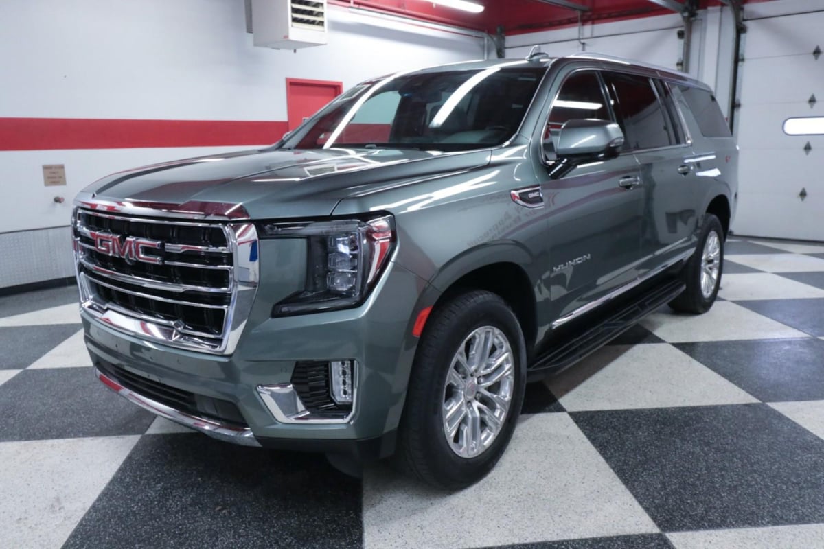 2023 Gmc Yukon XL SLT photo 5