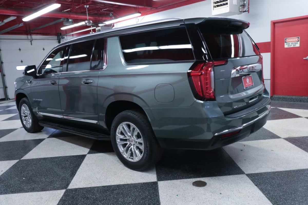 2023 Gmc Yukon XL SLT photo 6
