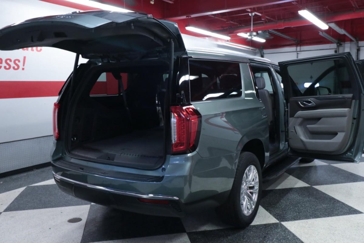 2023 Gmc Yukon XL SLT photo 28
