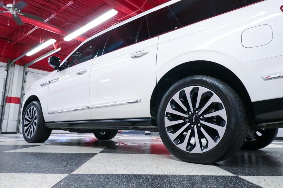 2023 Lincoln Navigator L Reserve photo 37