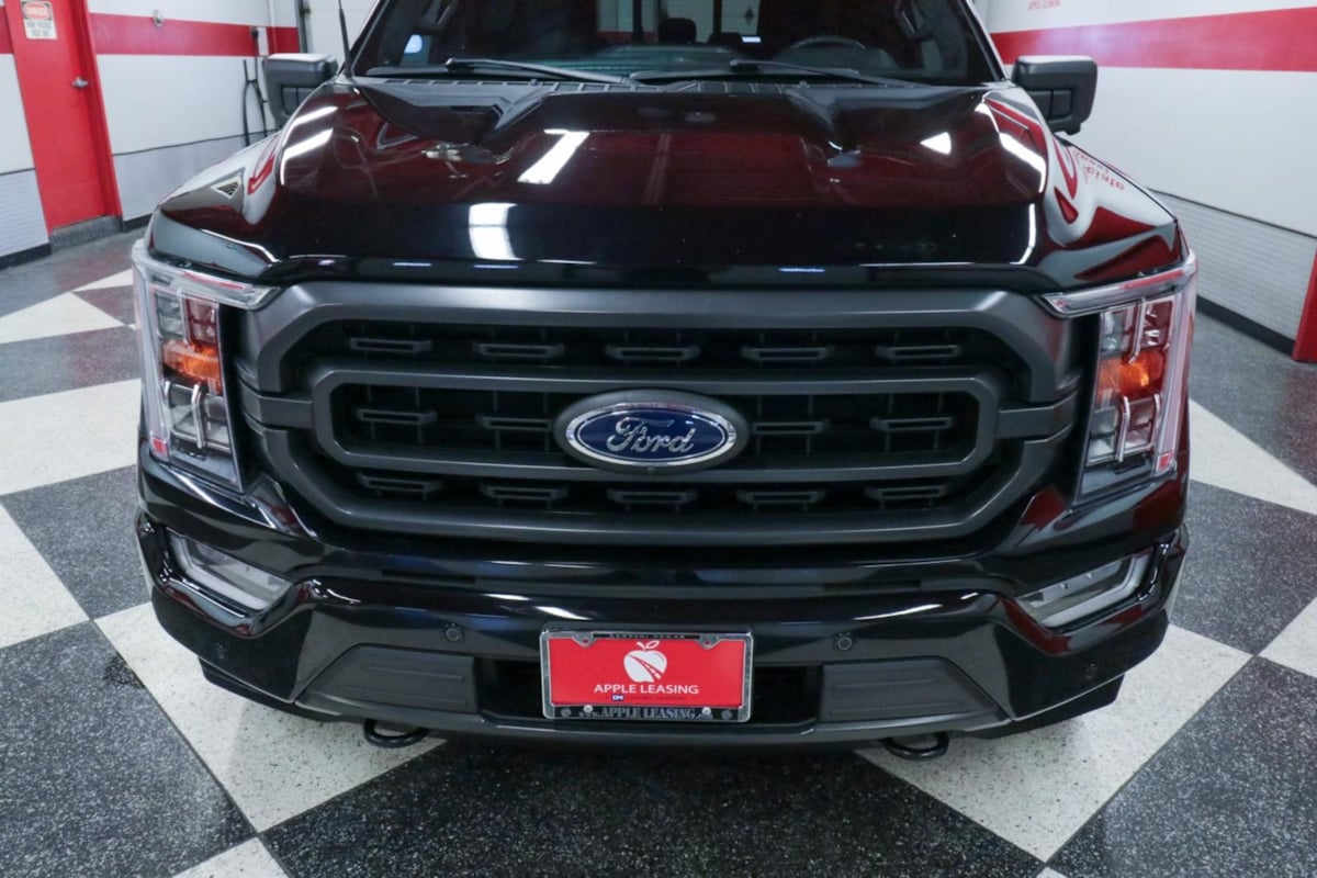 2023 Ford F-150 XLT photo 4
