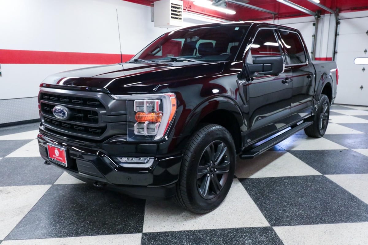 2023 Ford F-150 XLT photo 5