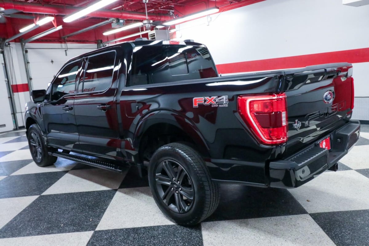 2023 Ford F-150 XLT photo 6