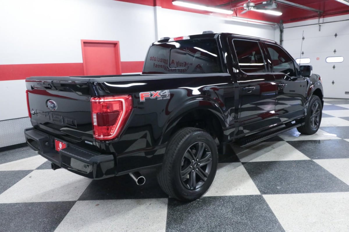 2023 Ford F-150 XLT photo 7