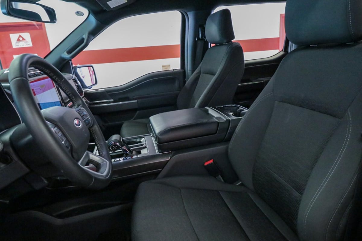 2023 Ford F-150 XLT photo 11