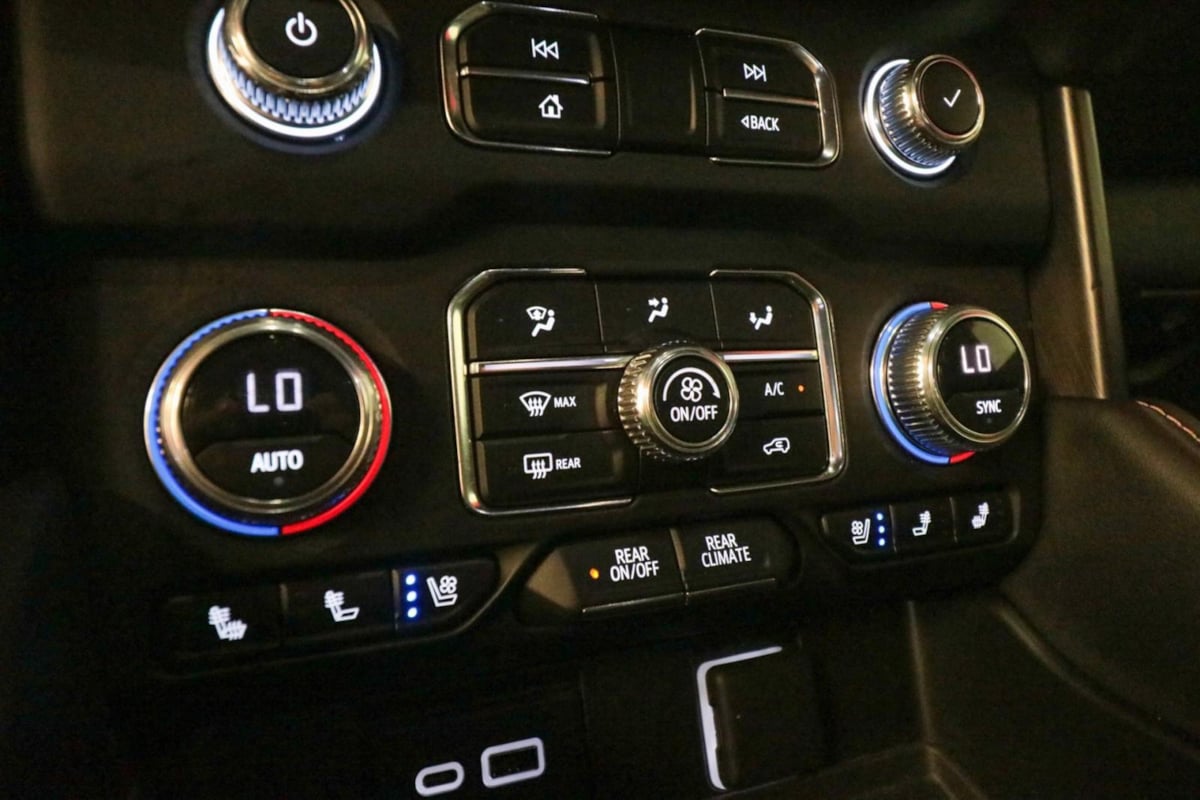 2023 Gmc Yukon AT4 photo 11