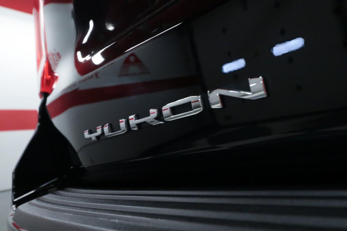 2023 Gmc Yukon AT4 photo 32