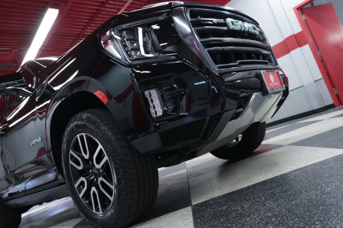 2023 Gmc Yukon AT4 photo 38
