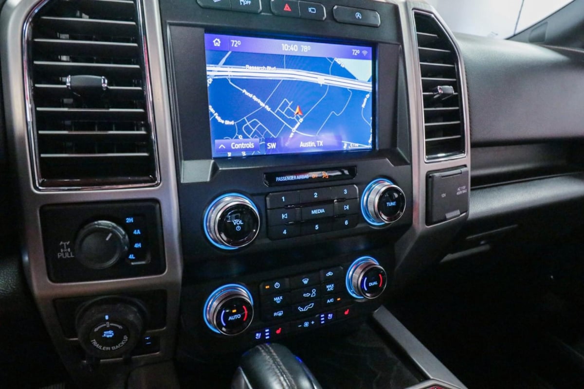 2020 Ford F-150 Platinum photo 15