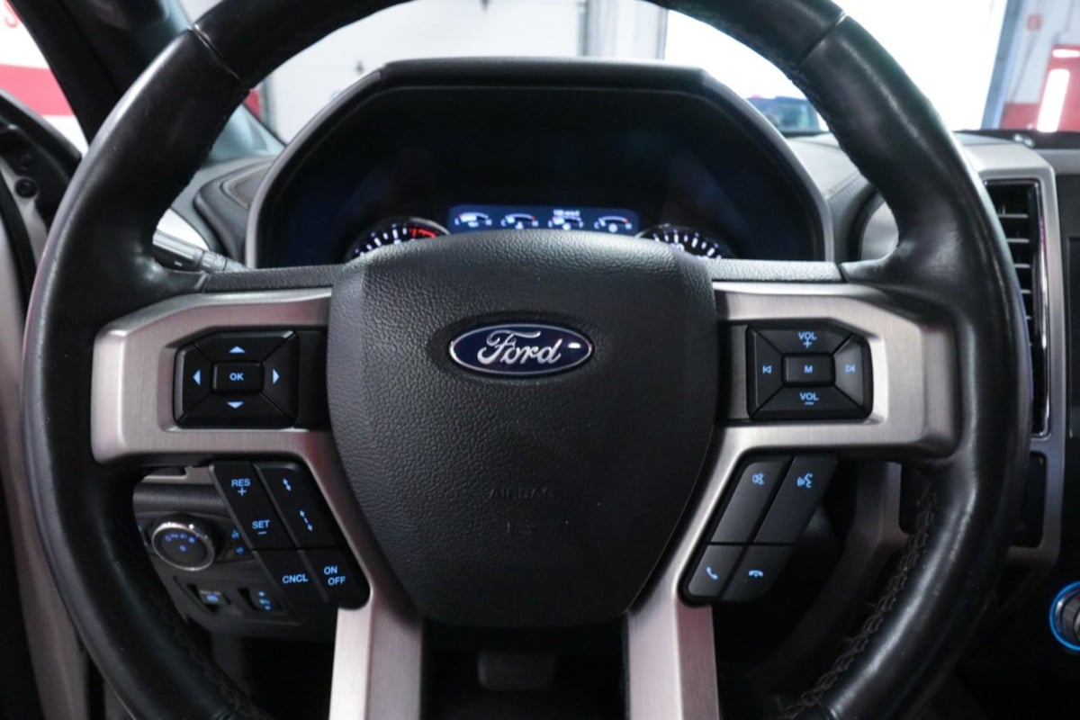 2020 Ford F-150 Platinum photo 20