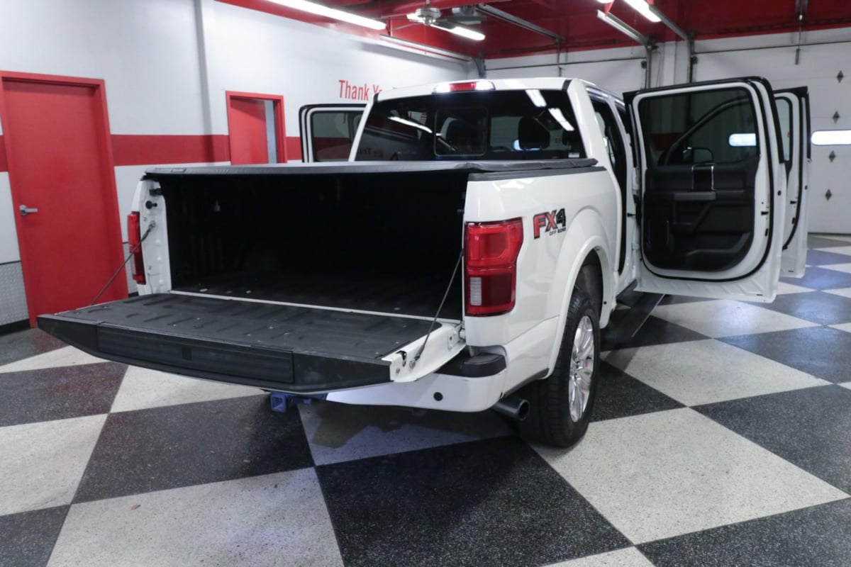 2020 Ford F-150 Platinum photo 25