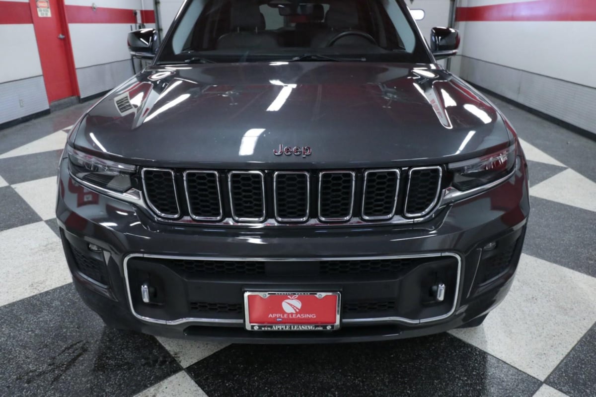 2021 Jeep Grand Cherokee Overland photo 4