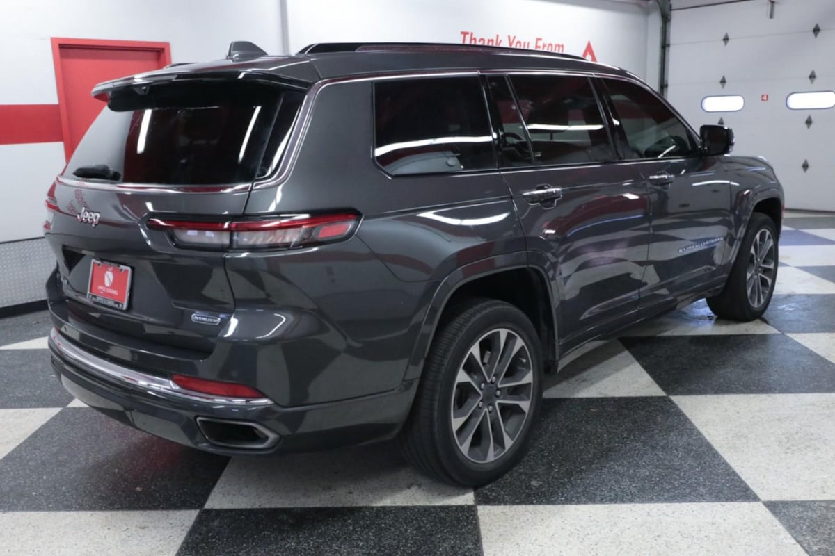 2021 Jeep Grand Cherokee Overland photo 7