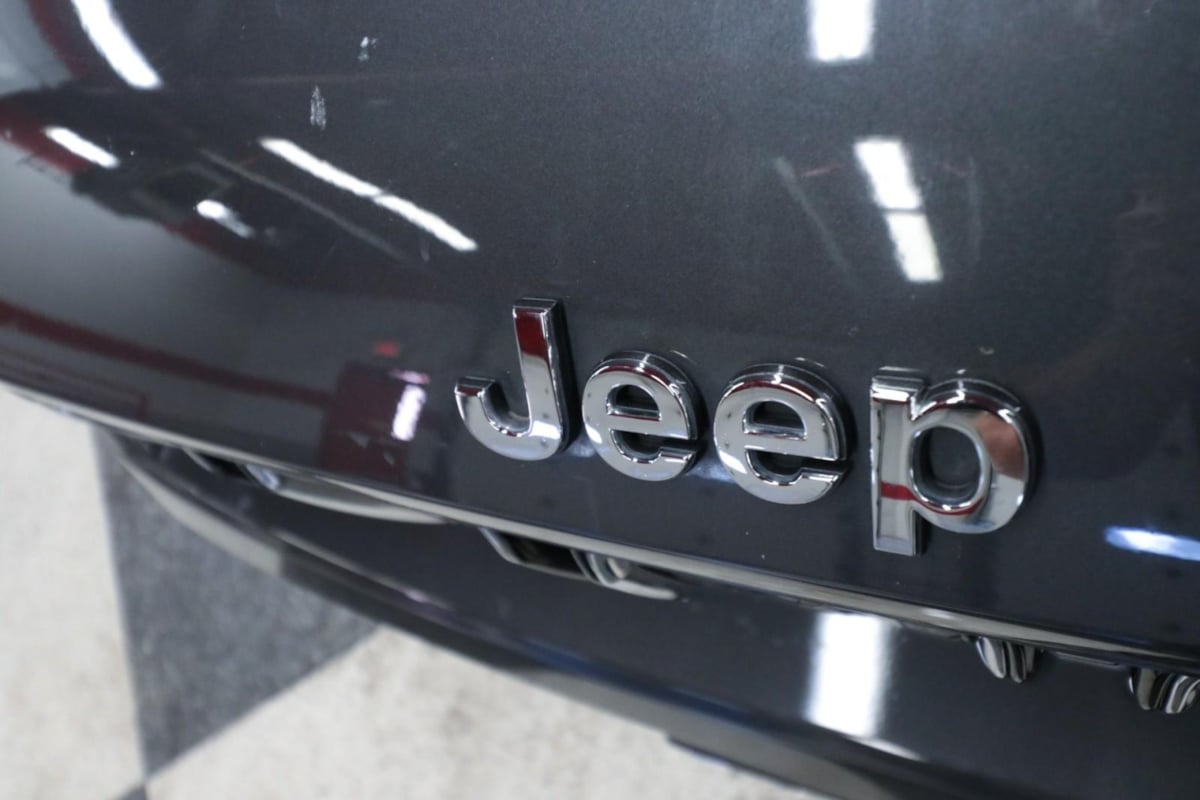 2021 Jeep Grand Cherokee Overland photo 38
