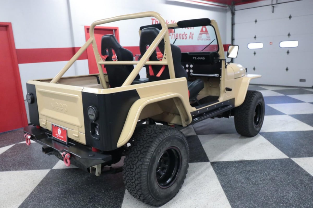 1983 Jeep CJ Extra Duty Suspension photo 3