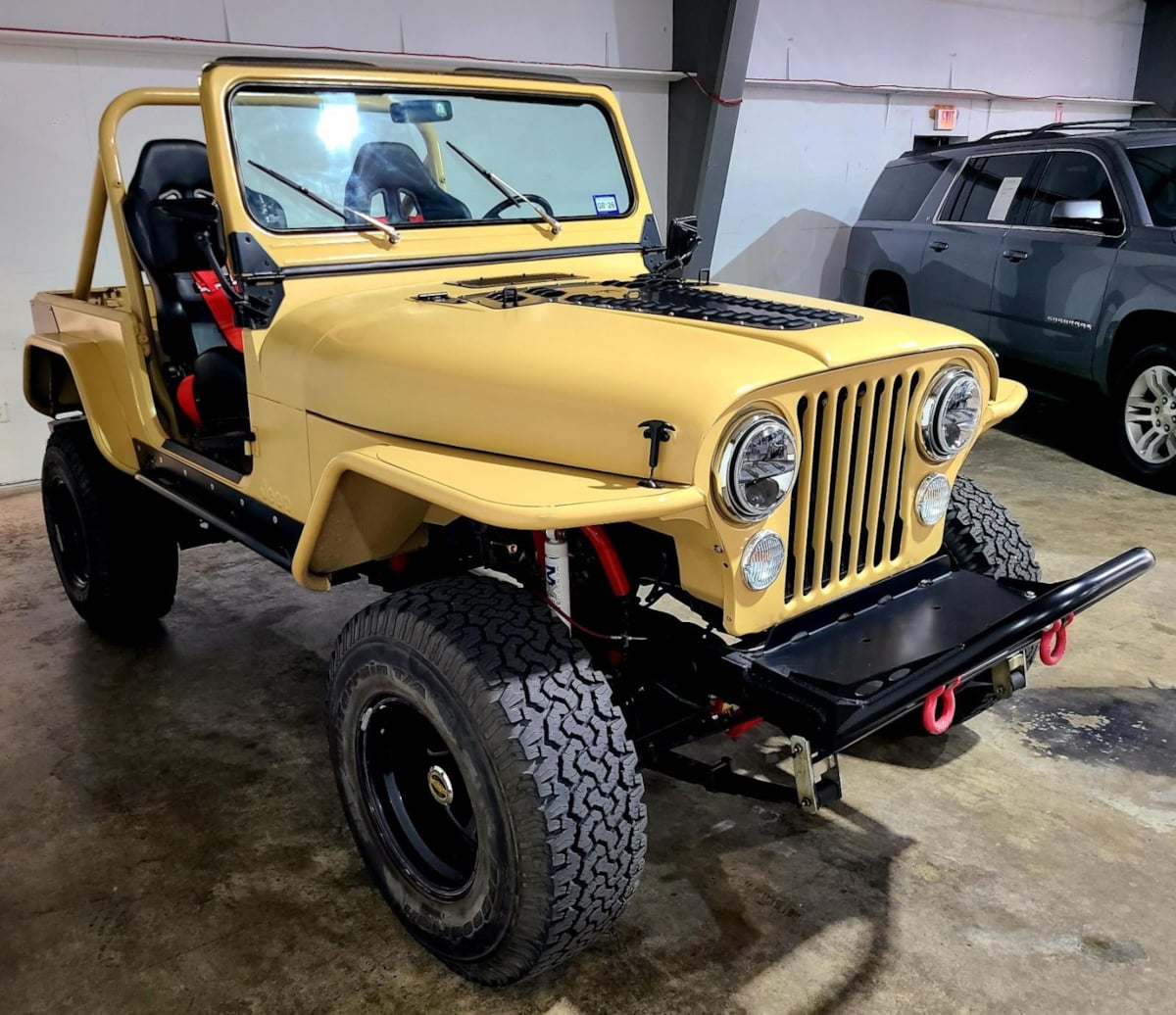 1983 Jeep CJ Extra Duty Suspension photo 4