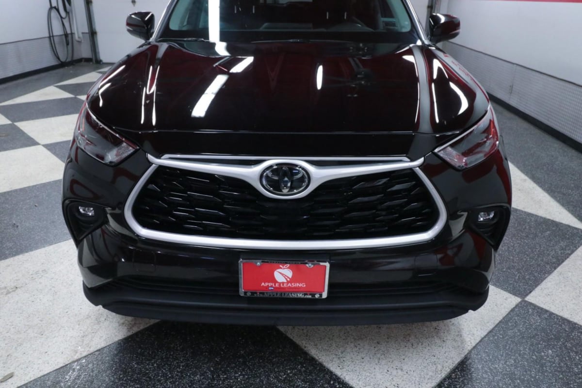 2022 Toyota Highlander XLE photo 4