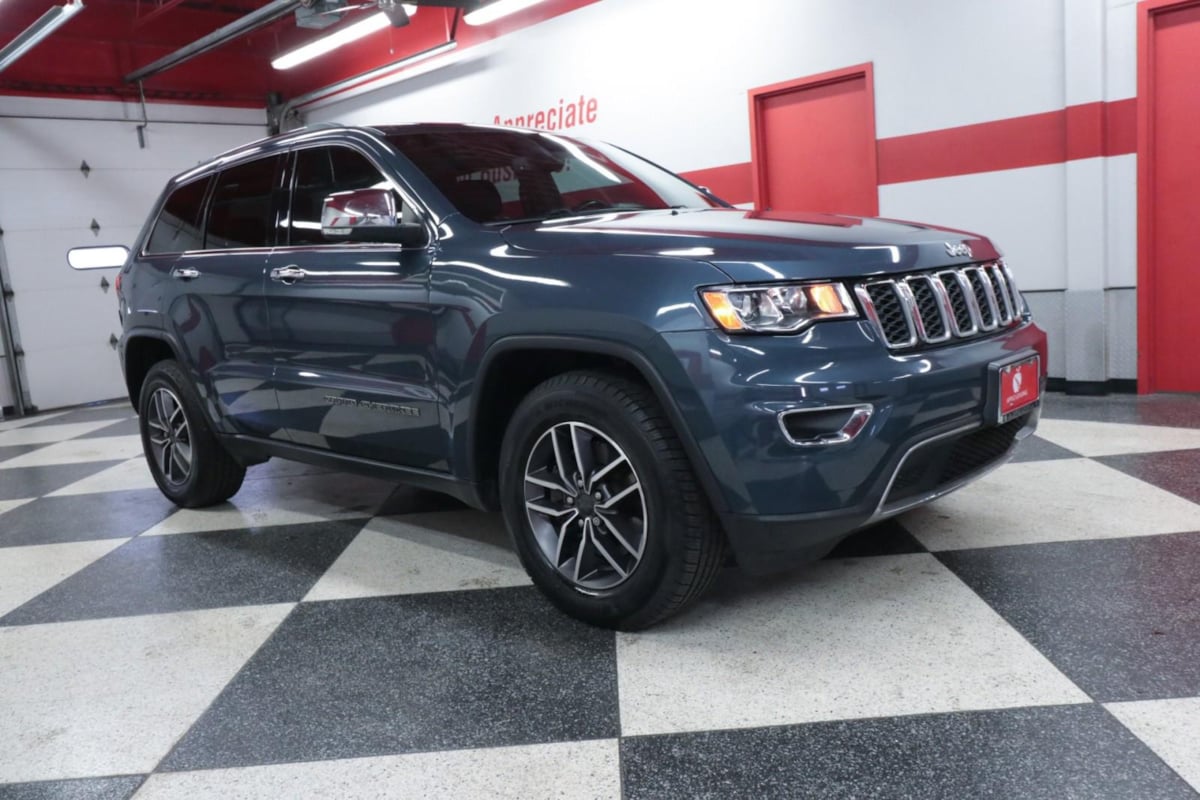 2020 Jeep Cherokee Limited photo 2