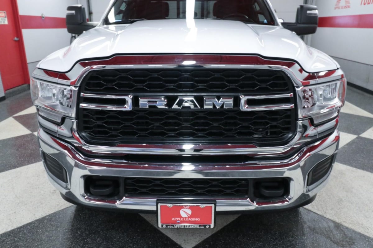 2024 Ram 3500 Tradesman photo 4