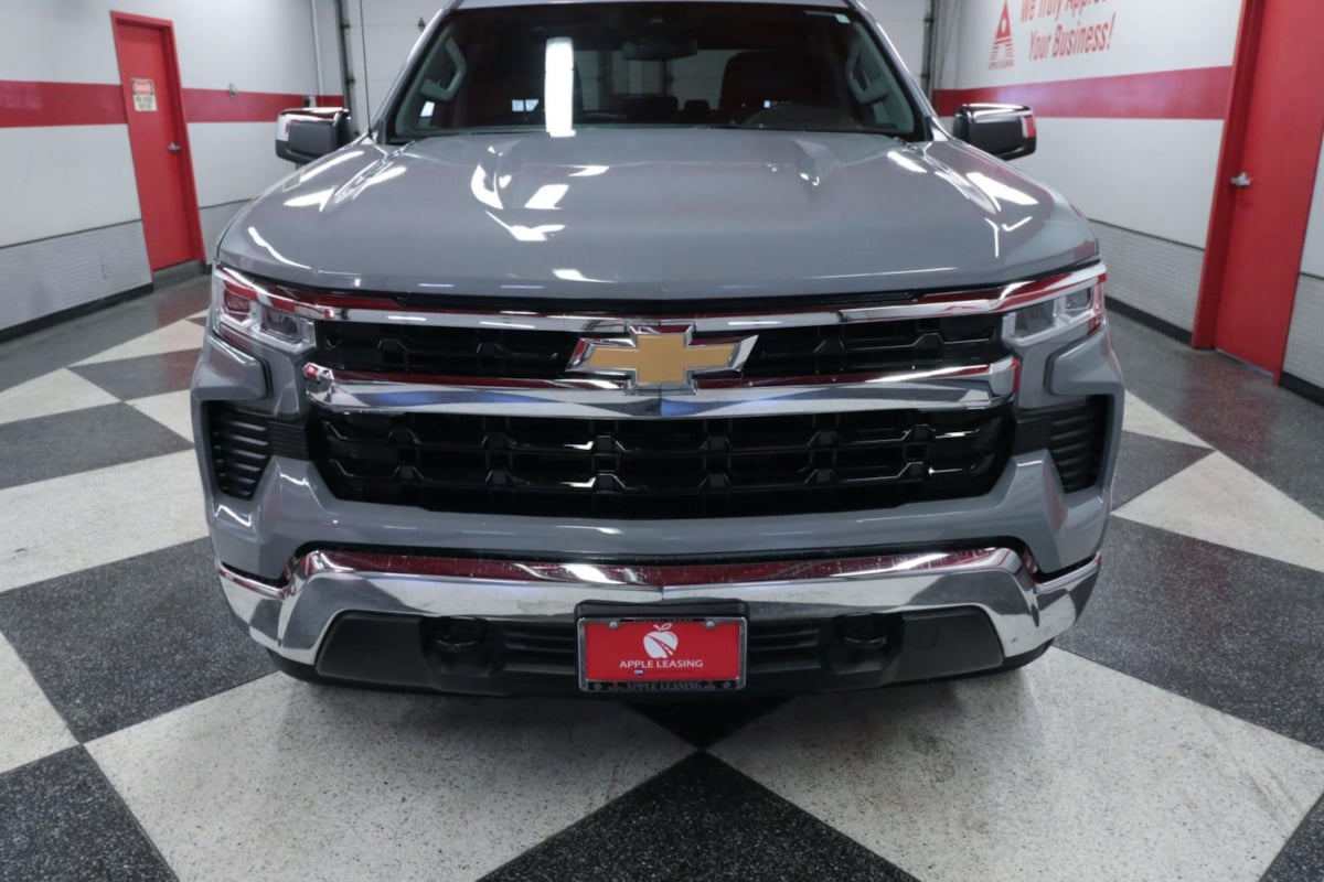 2024 Chevrolet Silverado 1500 LT photo 4