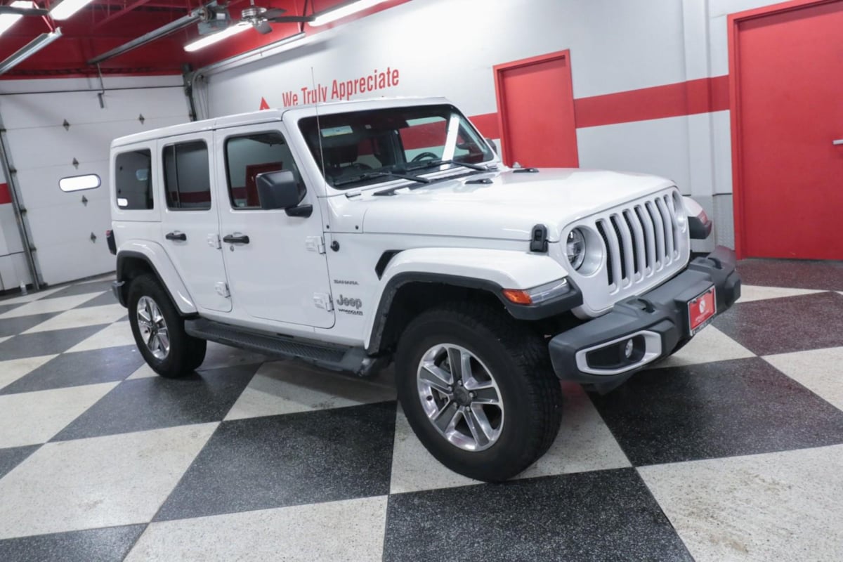 2021 Jeep Wrangler Unlimited Sahara photo 3
