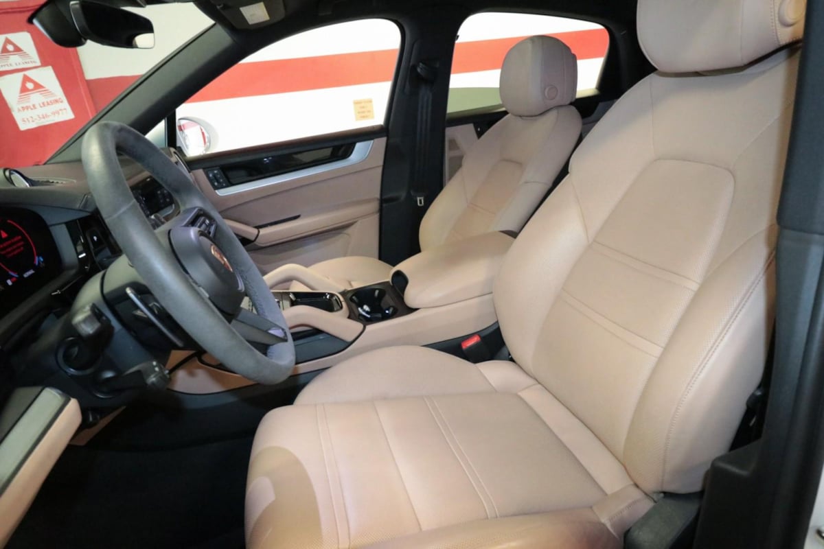 2025 Porsche Cayenne Coup Base - Photo 14