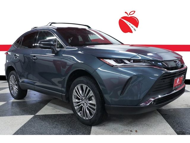 Coastal Gray Metallic 2023 Toyota Venza XLE AWD SUV / Crossover All-Wheel Drive Automatic