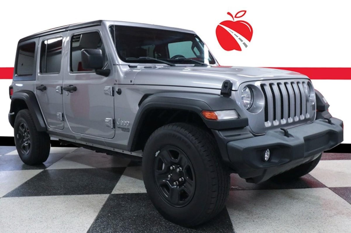 2018 Jeep Wrangler Sport's photo