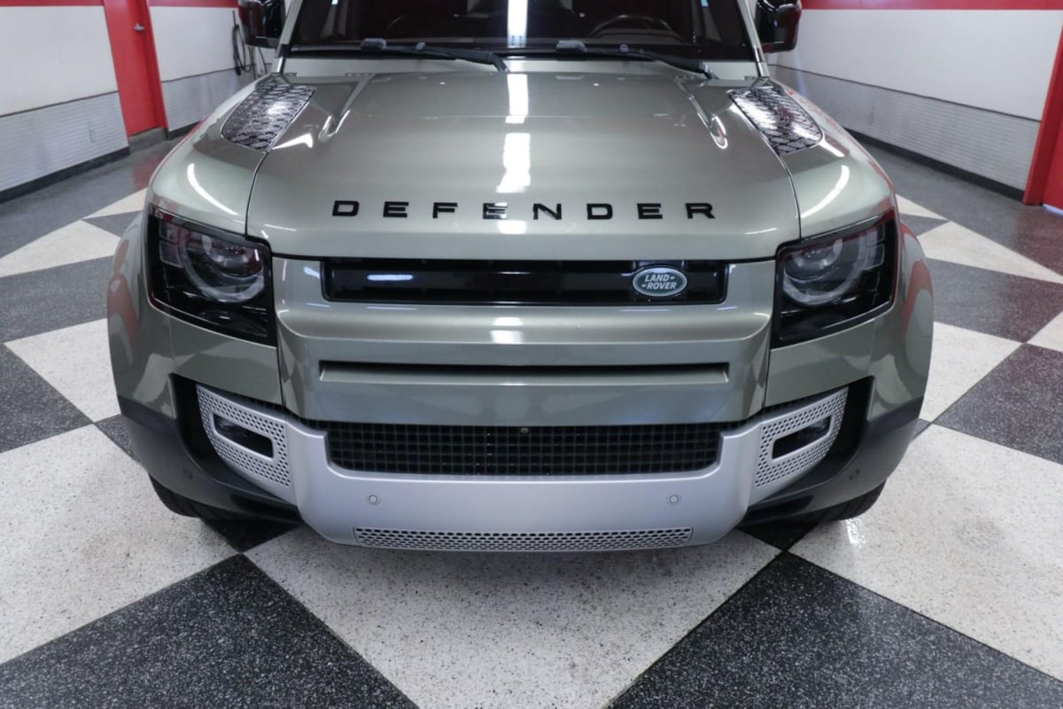 2020 Land Rover Defender SE - Photo 4