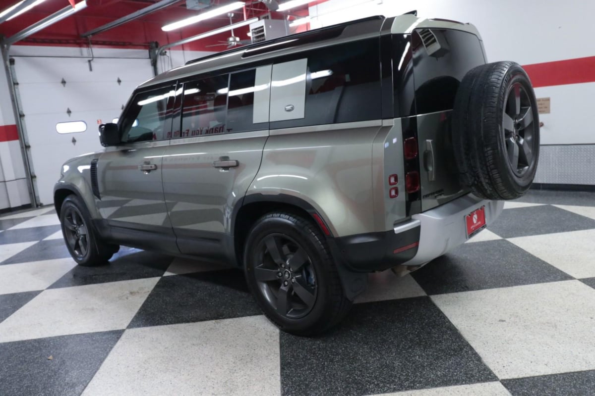 2020 Land Rover Defender SE - Photo 6