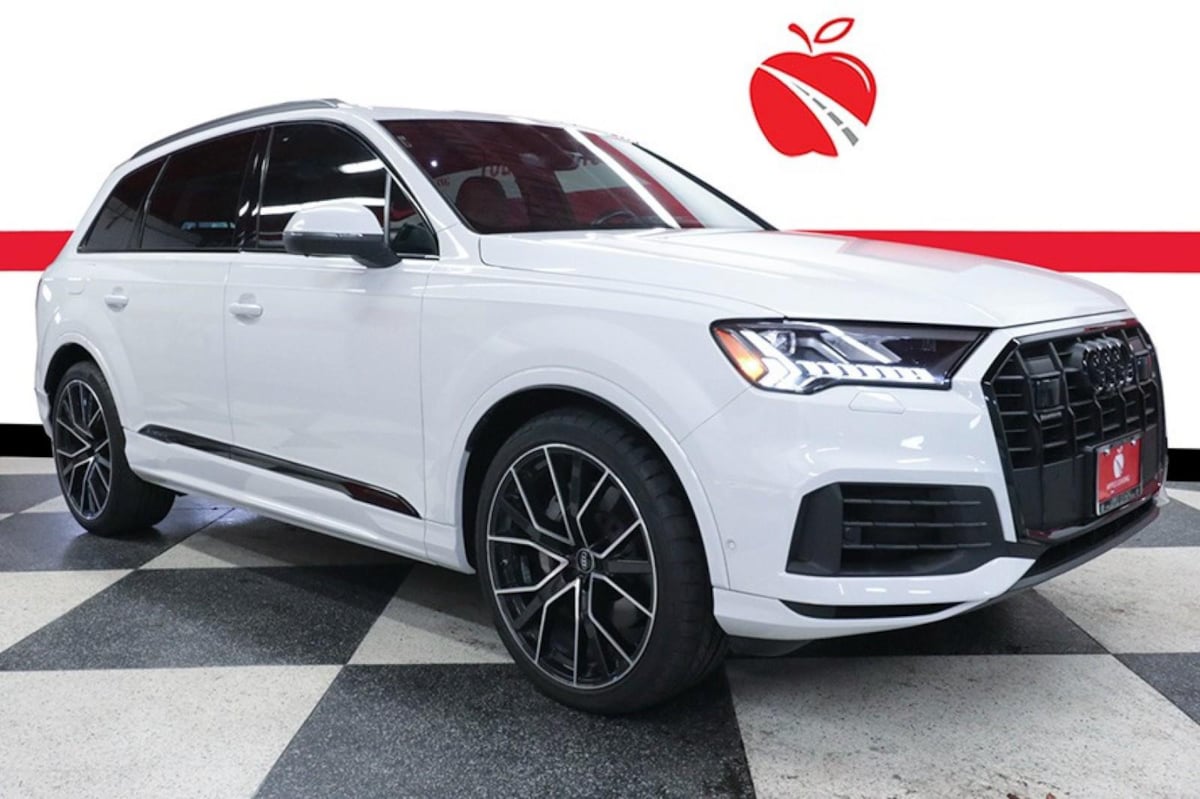 2023 Audi Q7 55 Prestige quattro Tiptronic's photo