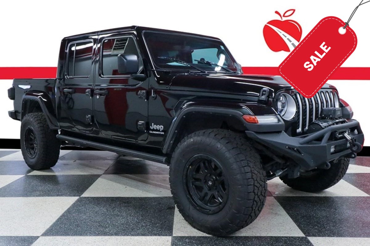 2022 Jeep Gladiator Overland's photo