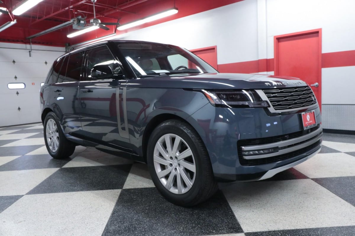 2024 Land Rover Range Rover SE - Photo 2