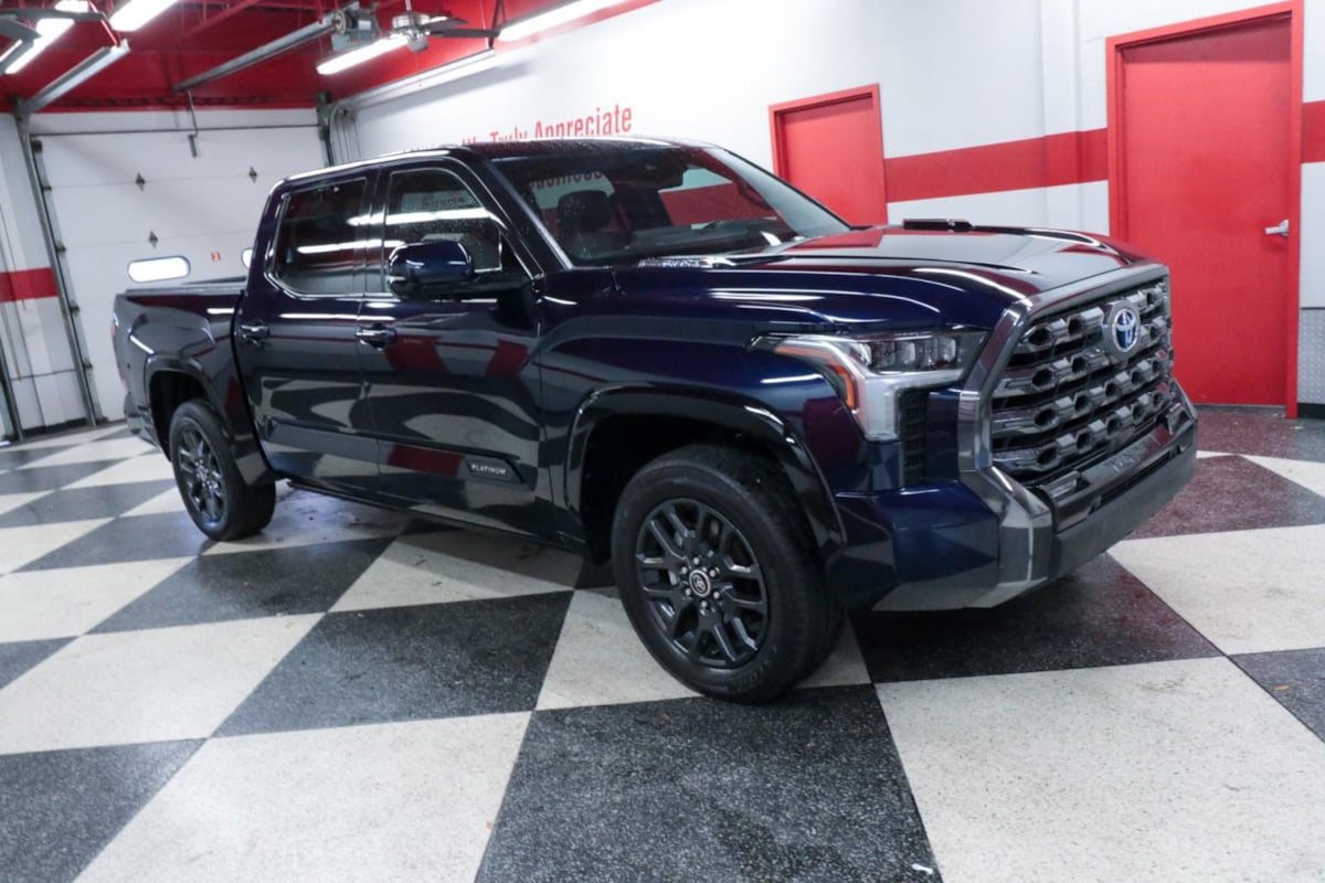 2023 Toyota Tundra Platinum - Photo 3