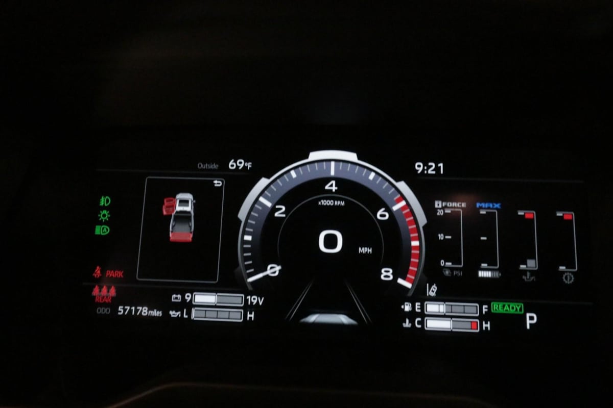 2023 Toyota Tundra Platinum - Photo 16