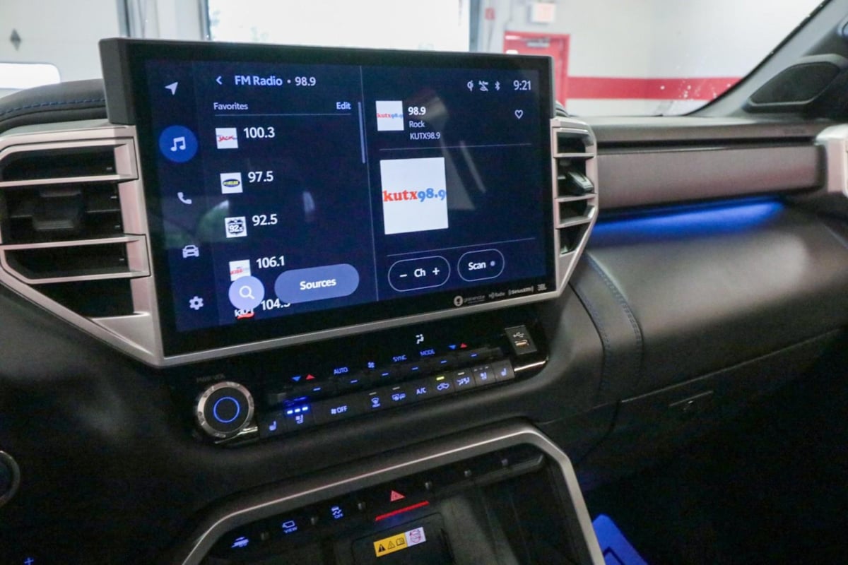 2023 Toyota Tundra Platinum - Photo 17