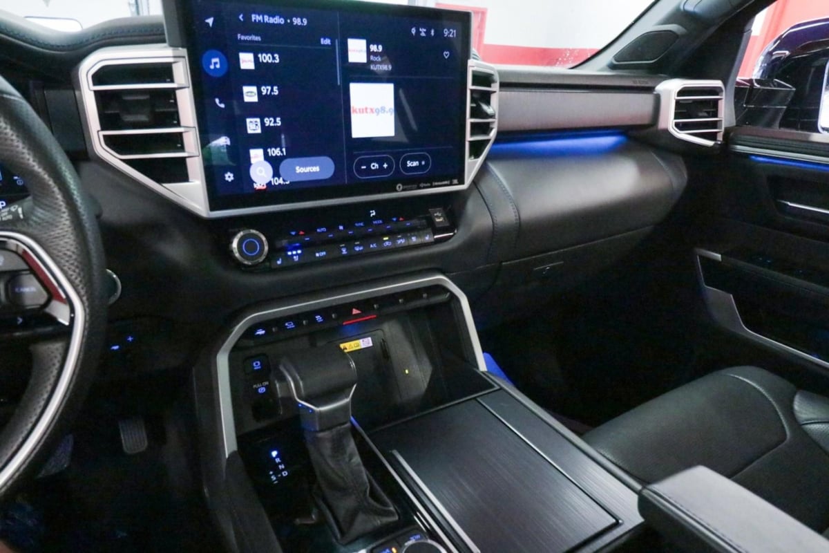 2023 Toyota Tundra Platinum - Photo 18