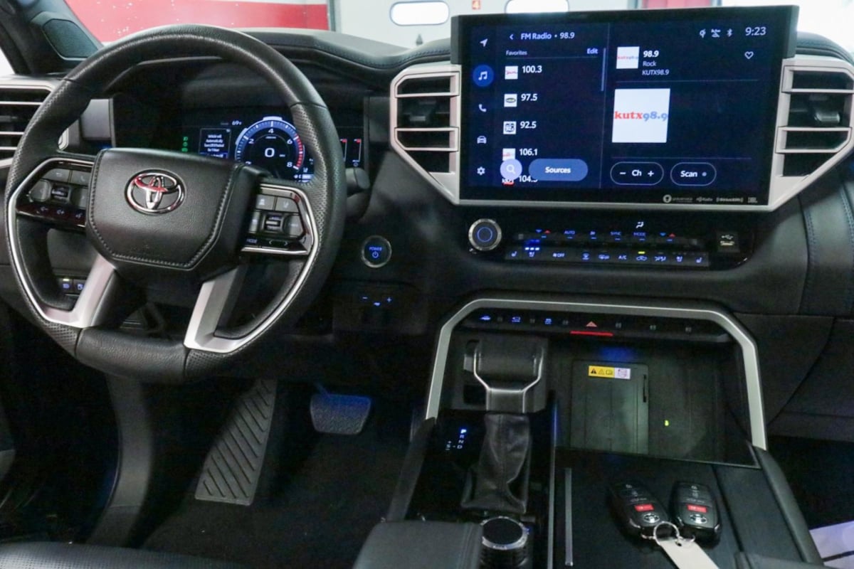 2023 Toyota Tundra Platinum - Photo 25