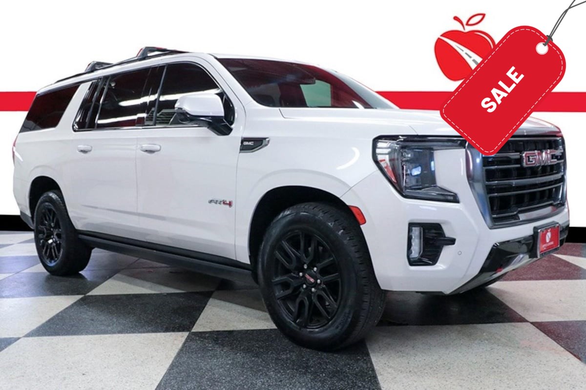 2021 GMC Yukon 4WD AT4's photo