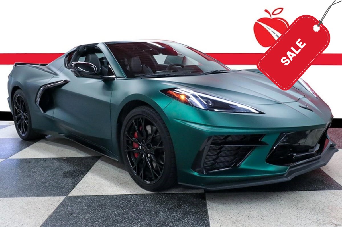 2024 Chevrolet Corvette Stingray Coupe 2LT's photo