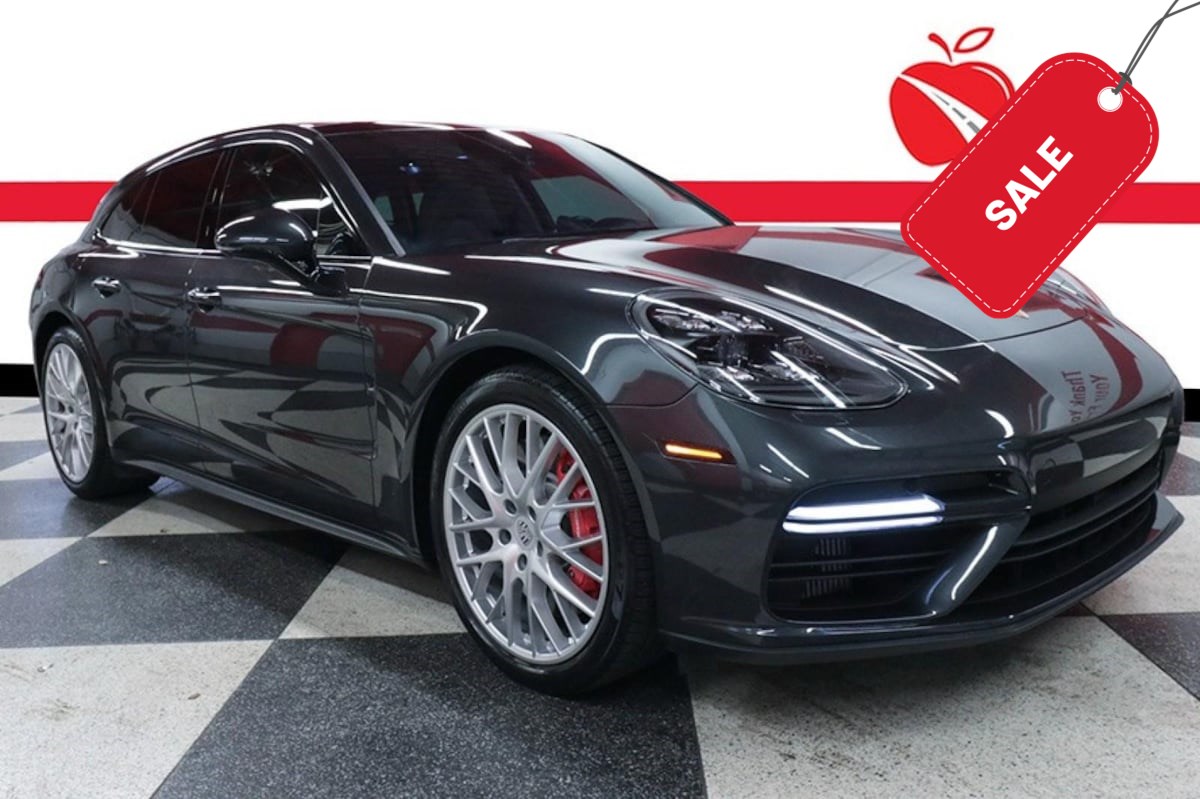2018 Porsche Panamera Turbo Sport Turismo's photo